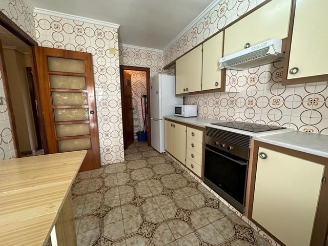 4 soveværelse Lejlighed til salg i Almassora / Almazora med garage - € 140.000 (Ref: 7888849)