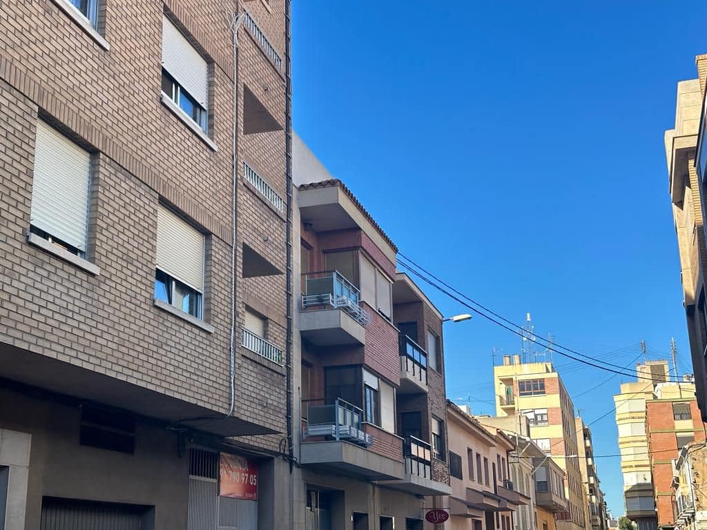 4 bedroom Flat for sale in Almassora / Almazora with garage - € 140,000 (Ref: 7888849)