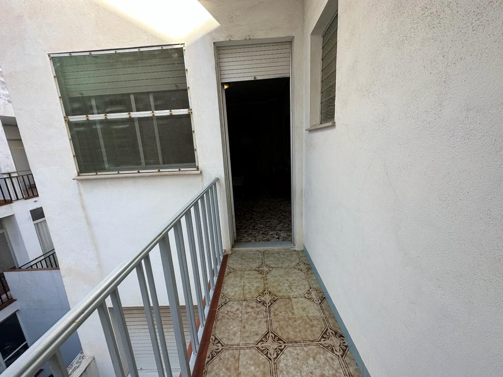 4 bedroom Flat for sale in Almassora / Almazora with garage - € 140,000 (Ref: 7888849)
