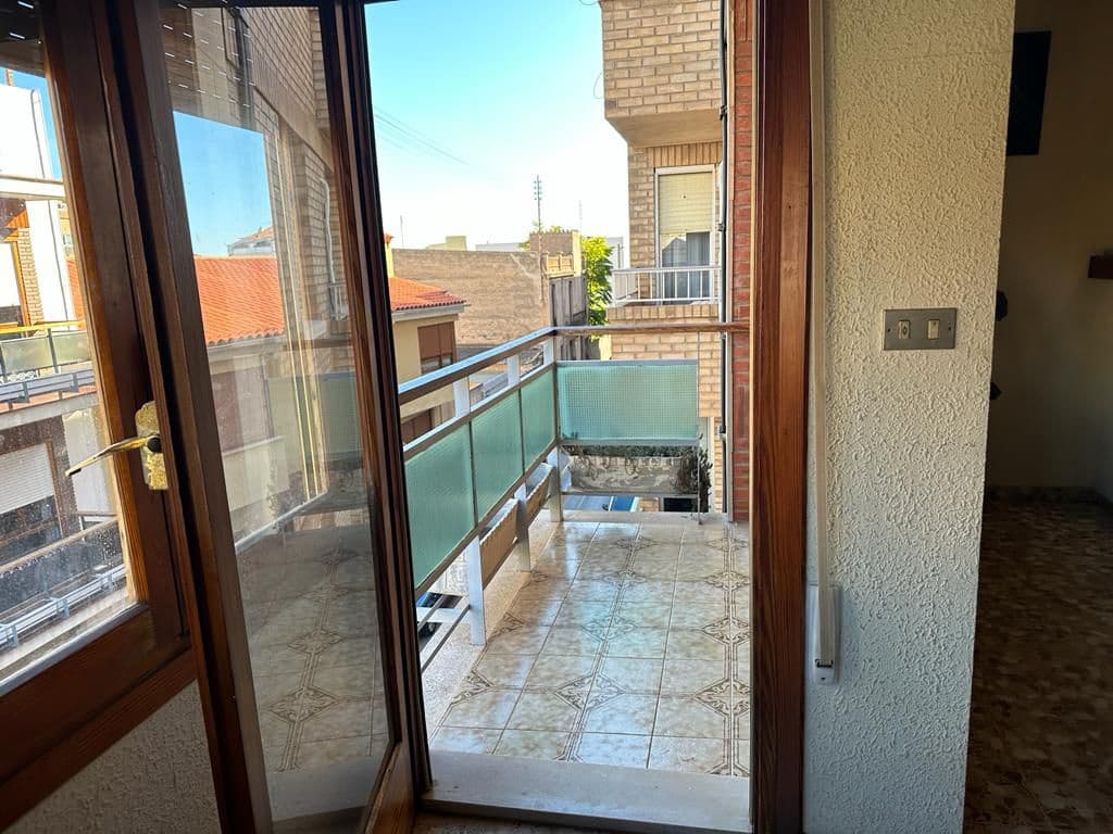 4 bedroom Flat for sale in Almassora / Almazora with garage - € 140,000 (Ref: 7888849)