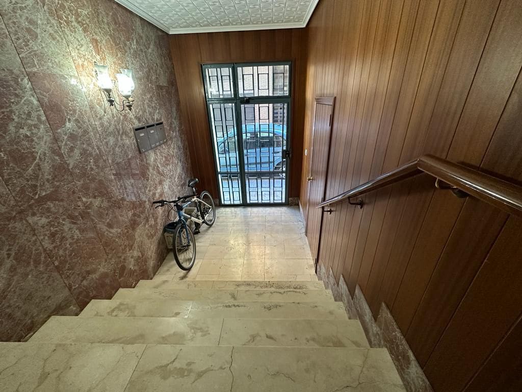 4 bedroom Flat for sale in Almassora / Almazora with garage - € 140,000 (Ref: 7888849)