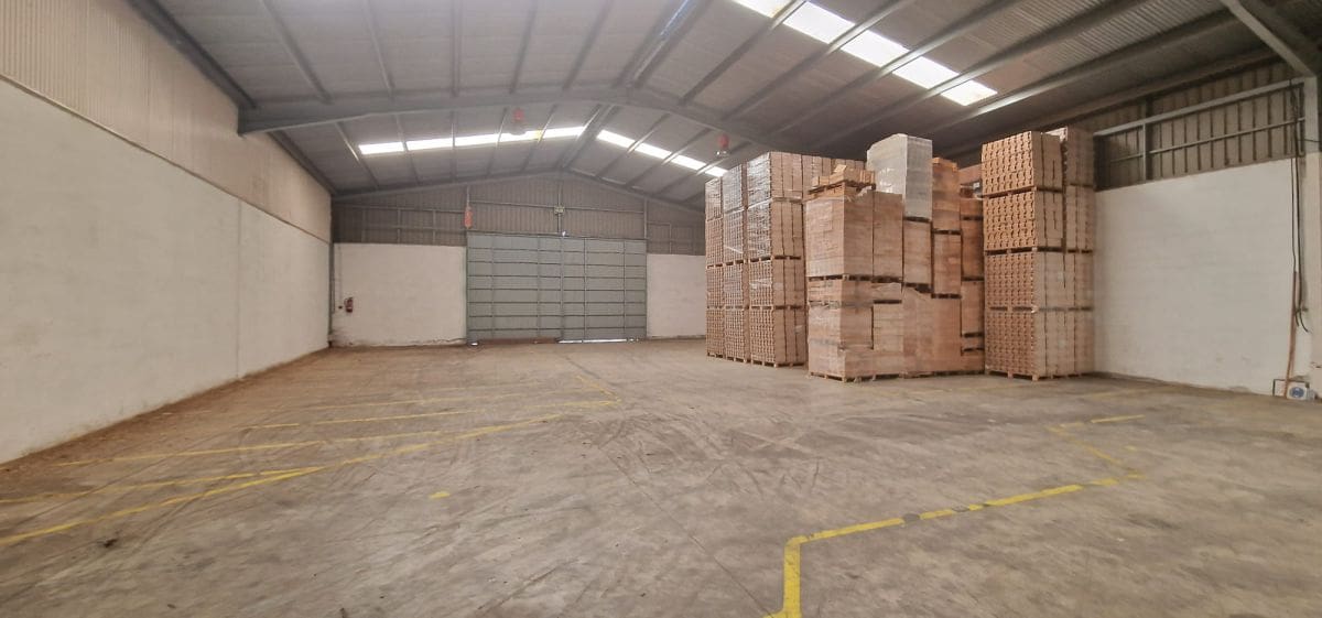 Virksomhed til leje i Alcala de Xivert - € 1.600 (Ref: 7987581)