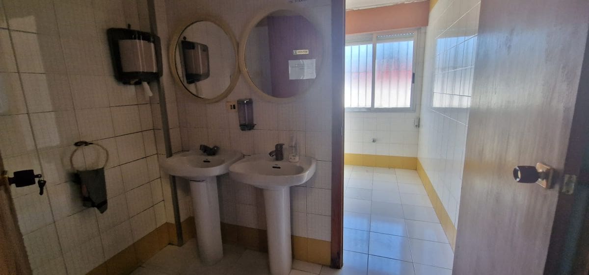 Virksomhed til leje i Alcala de Xivert - € 1.600 (Ref: 7987581)