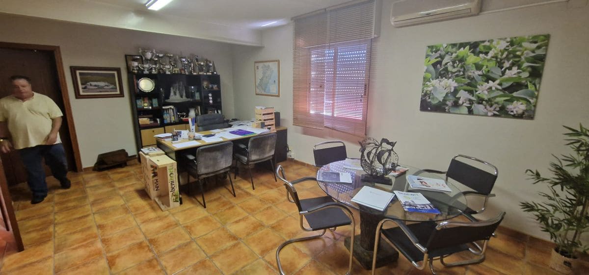 1 bedroom Business for rent in Alcala de Xivert - € 5,000 (Ref: 7987583)