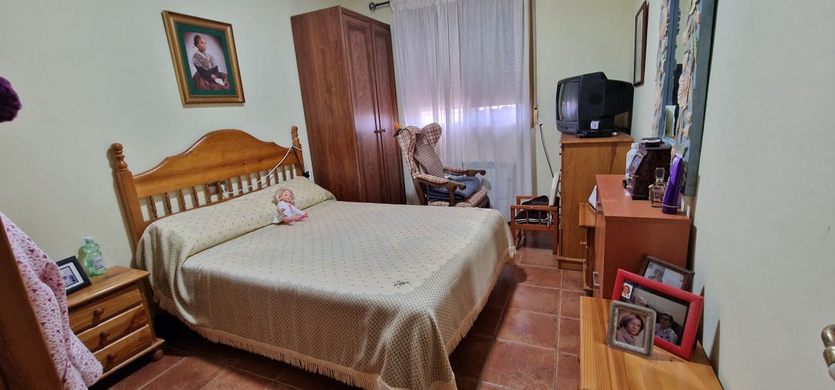 5 makuuhuone Paritalo myytävänä paikassa Castello de la Plana mukana 
autotalli - 550 000 € (Ref: 8112492)