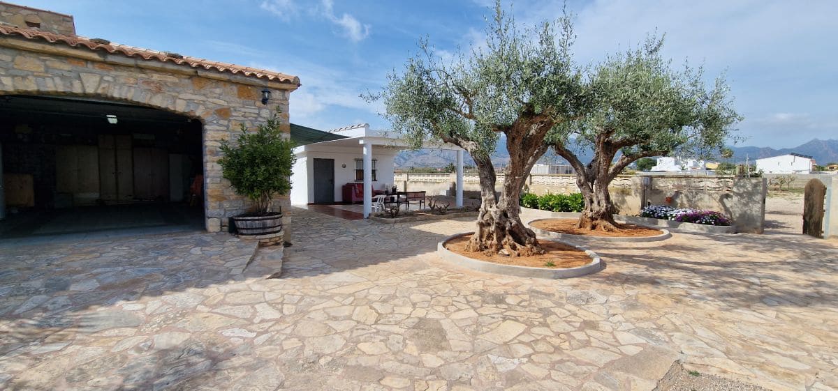 5 makuuhuone Paritalo myytävänä paikassa Castello de la Plana mukana 
autotalli - 550 000 € (Ref: 8112492)