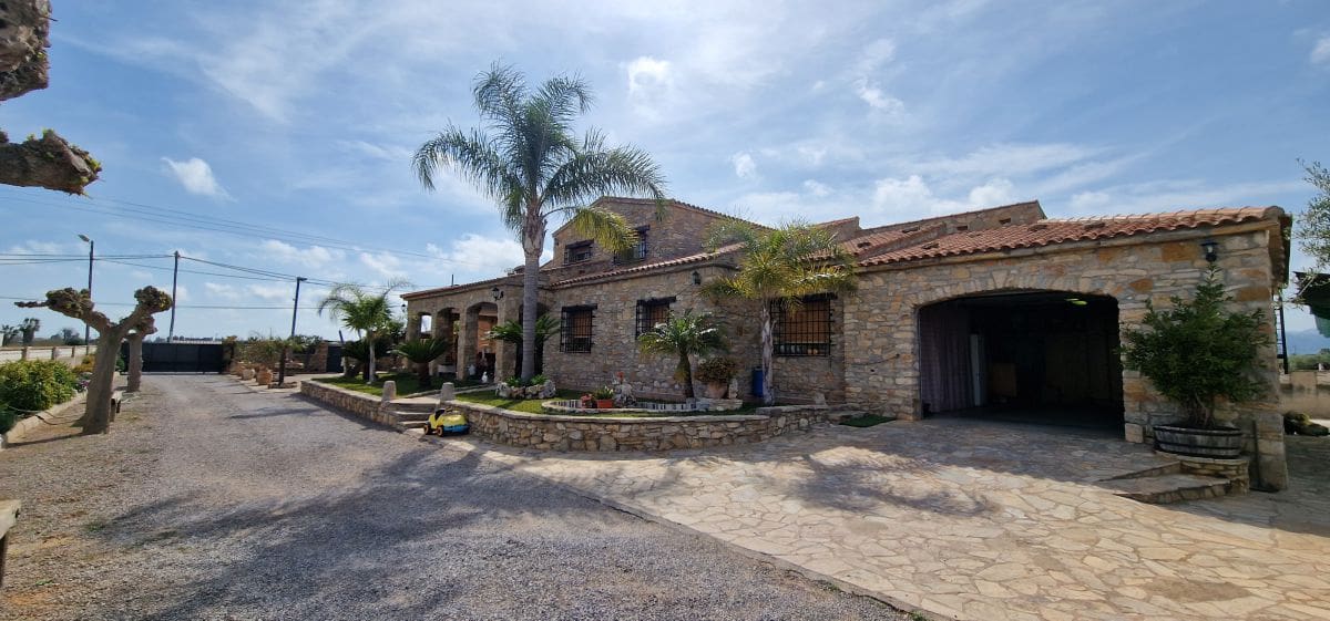 5 makuuhuone Paritalo myytävänä paikassa Castello de la Plana mukana 
autotalli - 550 000 € (Ref: 8112492)