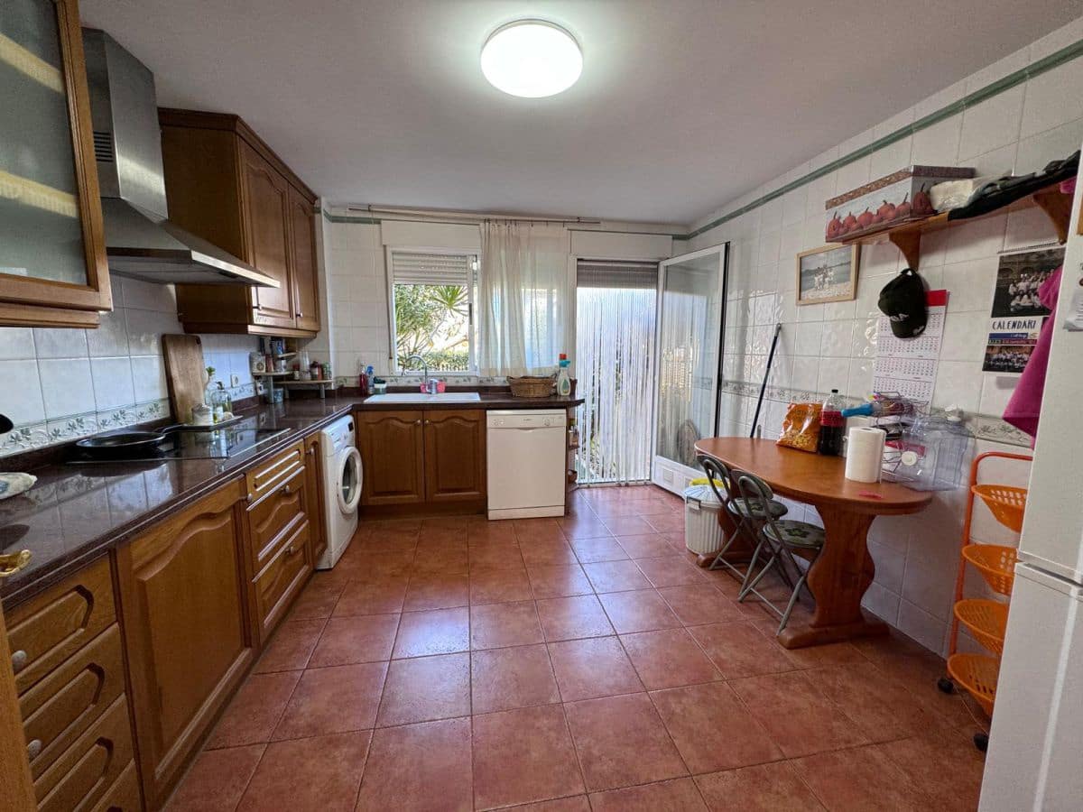 4 Zimmer Reihenhaus zu verkaufen in Burriana / Borriana mit Garage - 330.000 € (Ref: 8215800)