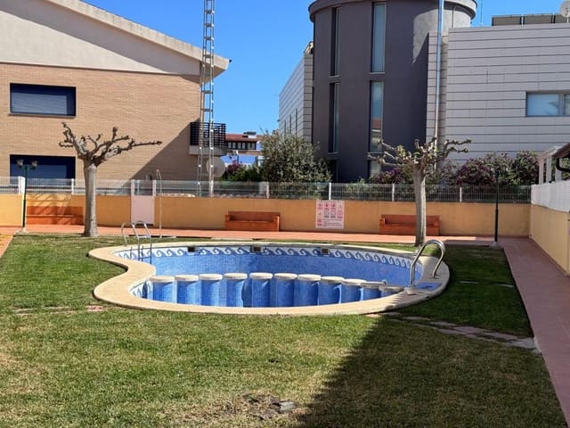 4 soveværelse Rækkehus til salg i Burriana / Borriana med garage - € 330.000 (Ref: 8215800)