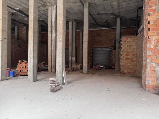 Local Comercial en Vila-real en venta - 854.000 € (Ref: 8234013)