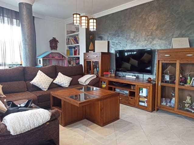 6 soveværelse Byhus til salg i Vila-real - € 300.000 (Ref: 8347751)