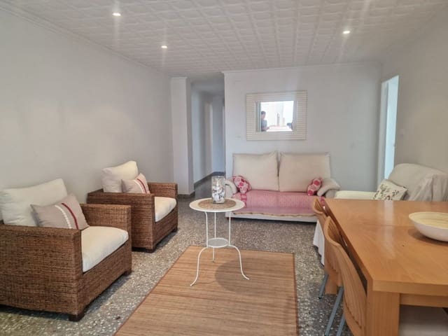 Casa de 4 habitaciones en Moncofa en venta con garaje - 250.000 € (Ref: 8359493)