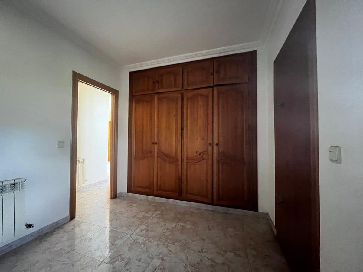 6 makuuhuone Paritalo myytävänä paikassa Vinaros - 295 000 € (Ref: 8423216)