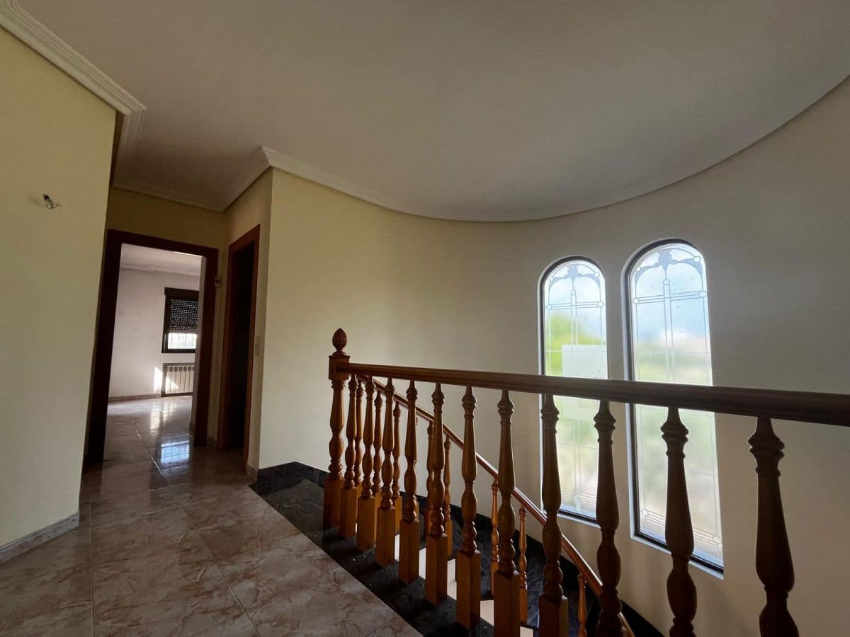 6 makuuhuone Paritalo myytävänä paikassa Vinaros - 295 000 € (Ref: 8423216)