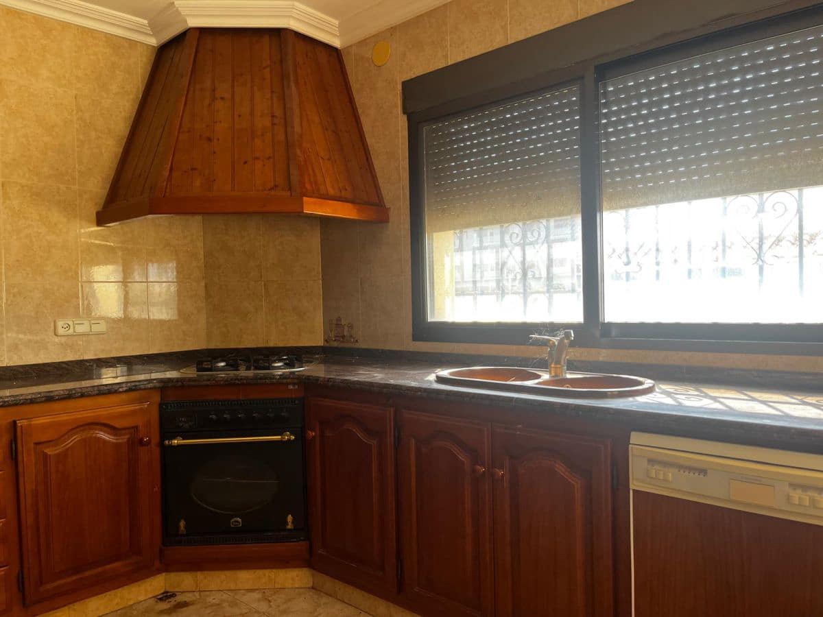 6 makuuhuone Paritalo myytävänä paikassa Vinaros - 295 000 € (Ref: 8423216)