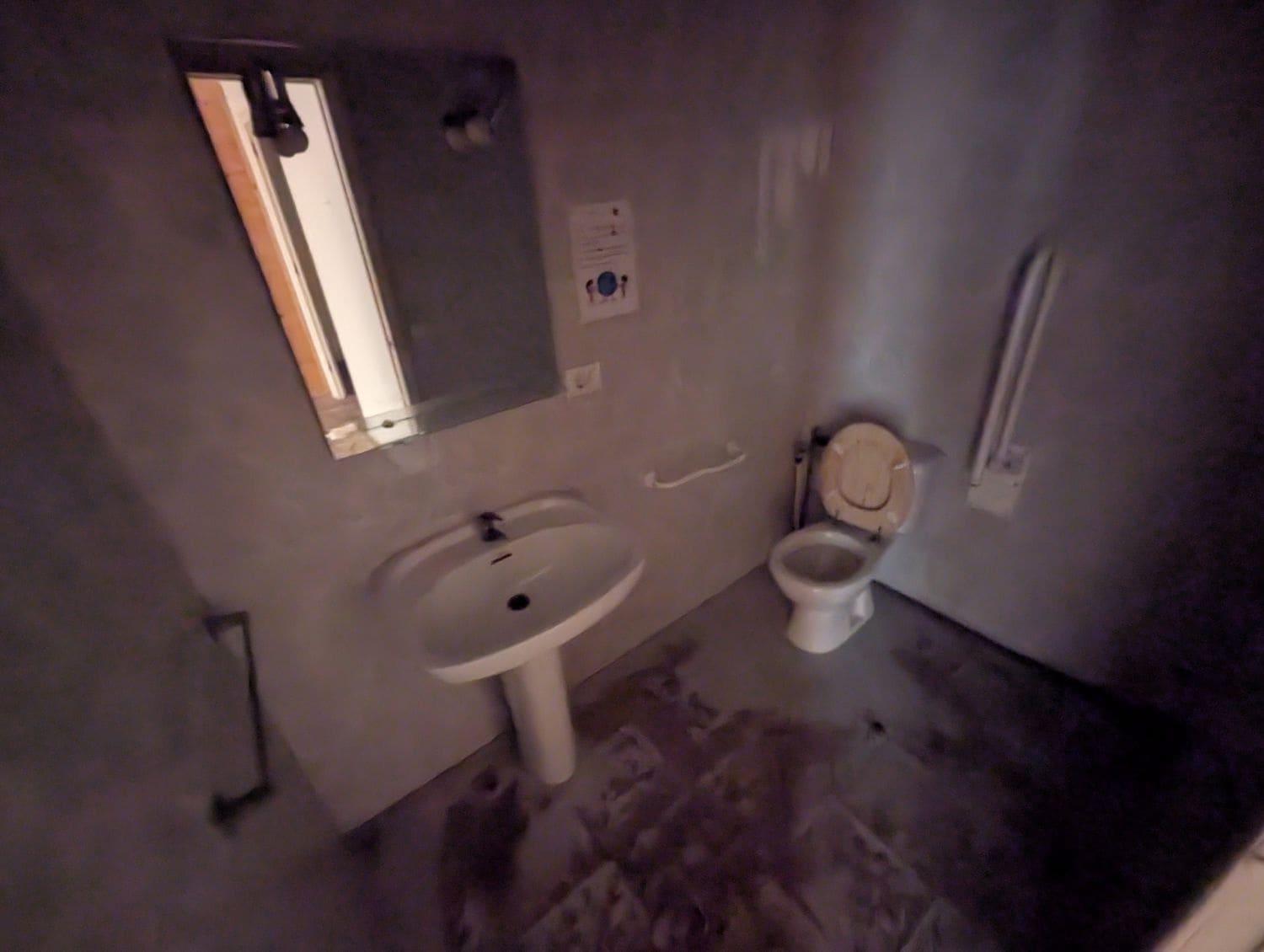 Comercial para venda em Castello de la Plana - 150 000 € (Ref: 8597224)