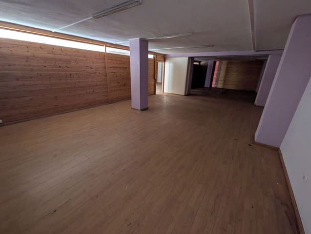 Commercieel te koop in Castelló de la Plana - € 150.000 (Ref: 8597224)