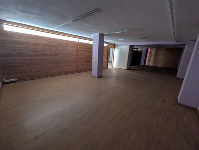 Commercieel te koop in Castelló de la Plana - € 150.000 (Ref: 8597224)