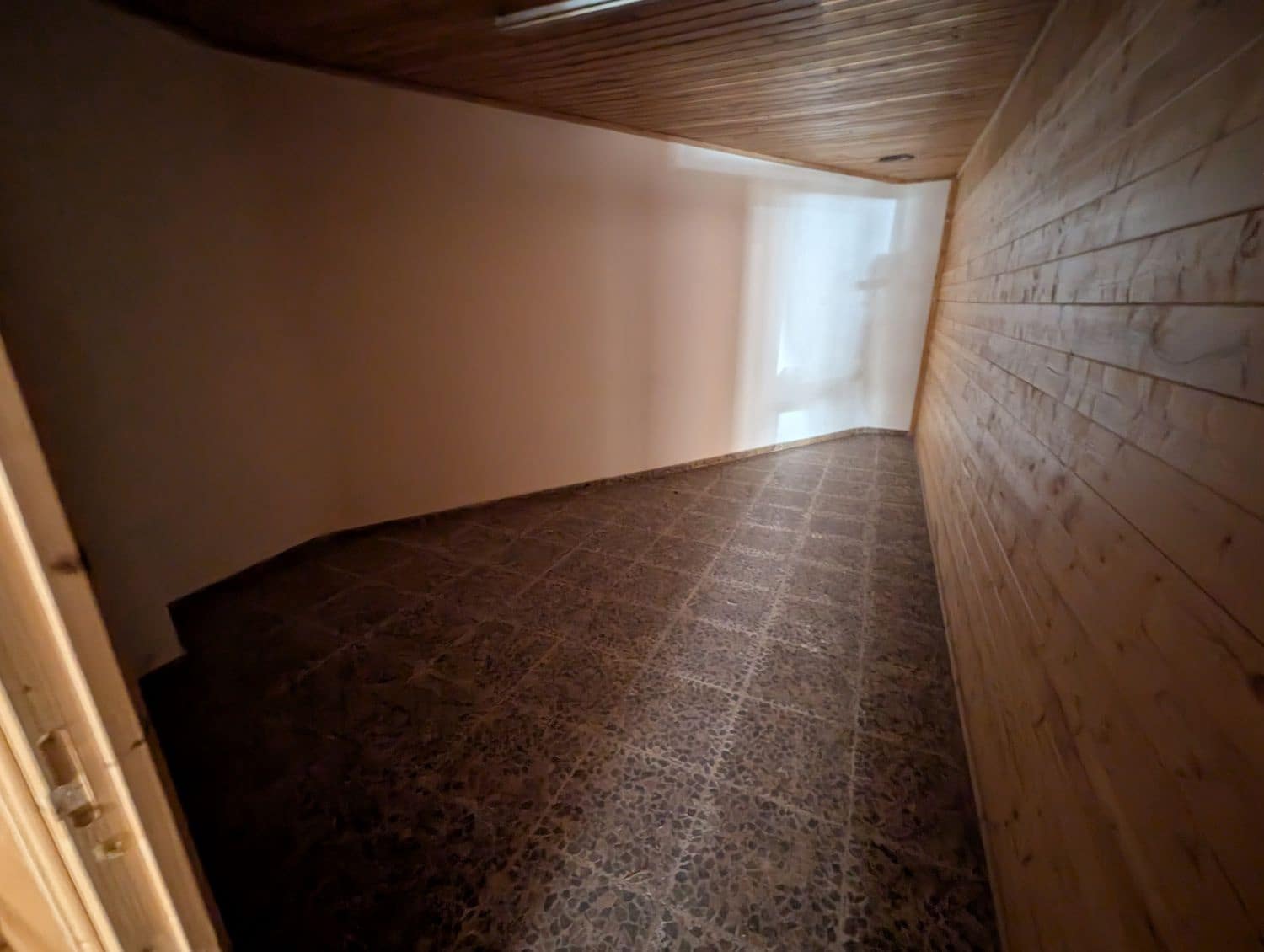 Comercial para venda em Castello de la Plana - 150 000 € (Ref: 8597224)