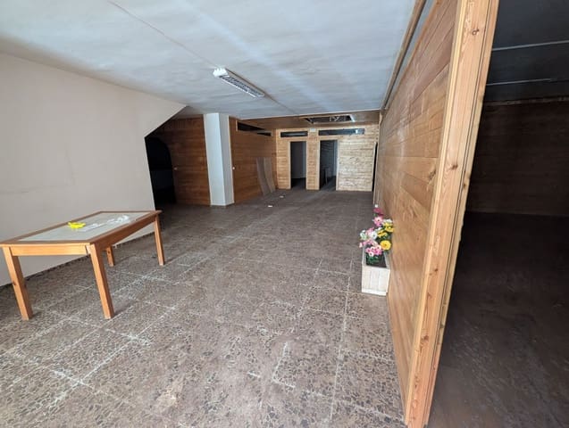 Commercieel te koop in Castelló de la Plana - € 150.000 (Ref: 8597224)