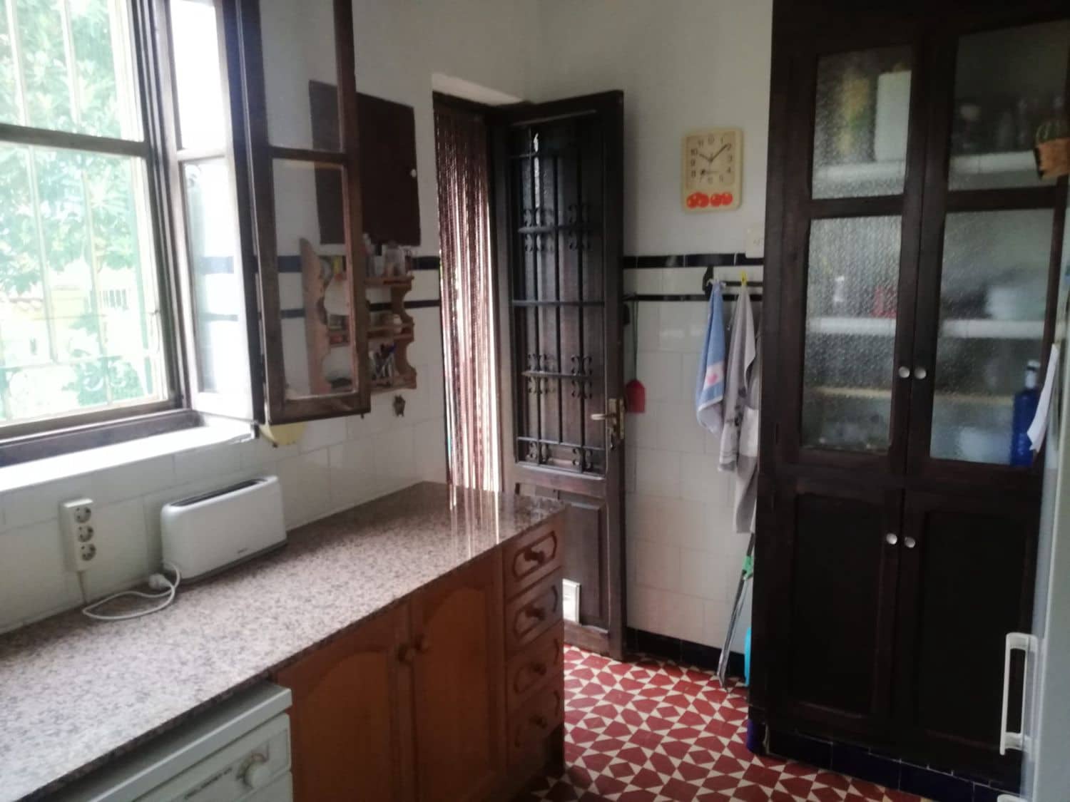 5 soveværelse Villa til salg i Castello de la Plana - € 350.000 (Ref: 8689289)