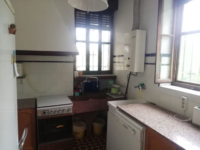 5 soveværelse Villa til salg i Castelló de la Plana - € 350.000 (Ref: 8689289)