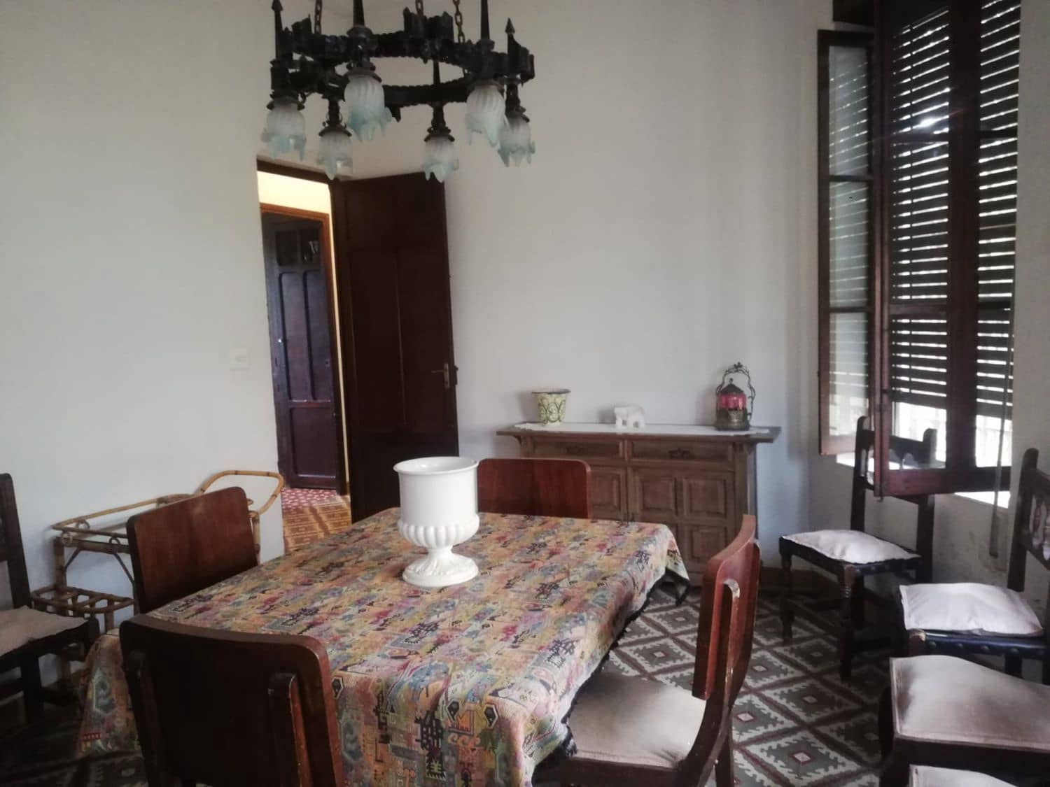 5 soveværelse Villa til salg i Castello de la Plana - € 350.000 (Ref: 8689289)