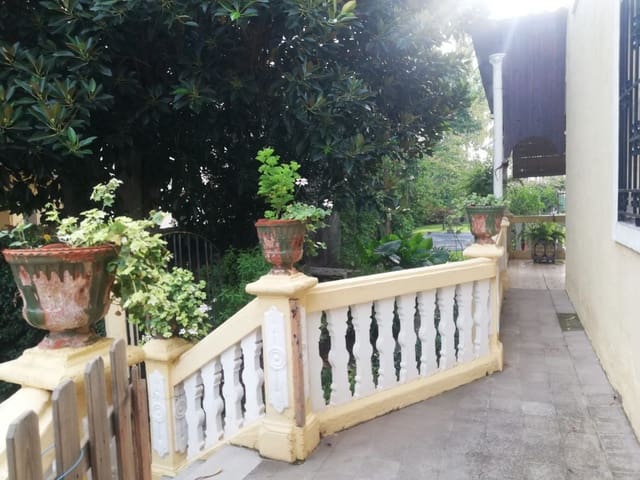 5 soveværelse Villa til salg i Castelló de la Plana - € 350.000 (Ref: 8689289)