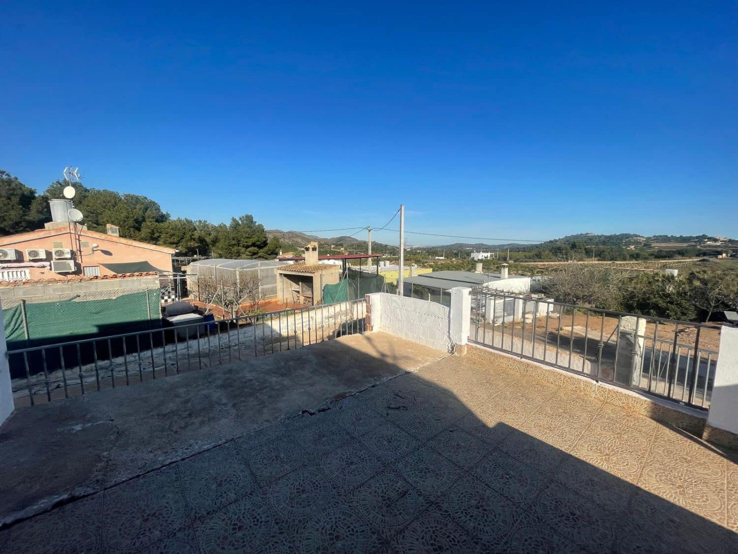 6 soveværelse Semi-Rækkehus til salg i La Vall d'Uixo - € 150.000 (Ref: 8729236)