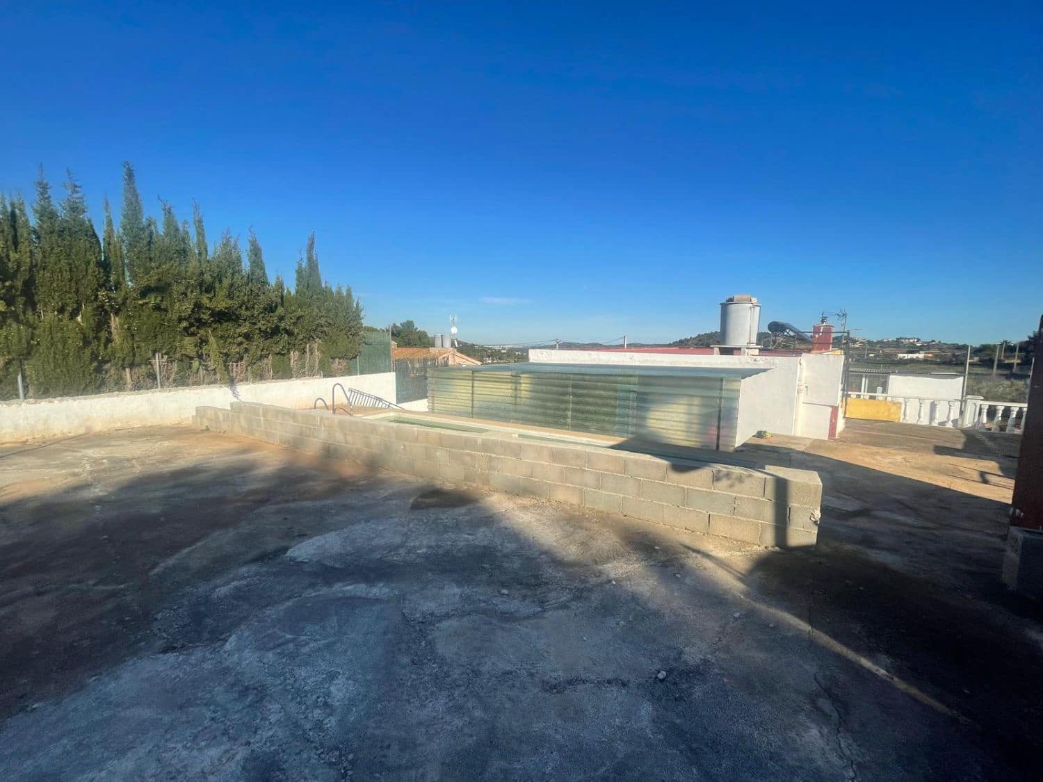 6 soveværelse Semi-Rækkehus til salg i La Vall d'Uixo - € 150.000 (Ref: 8729236)