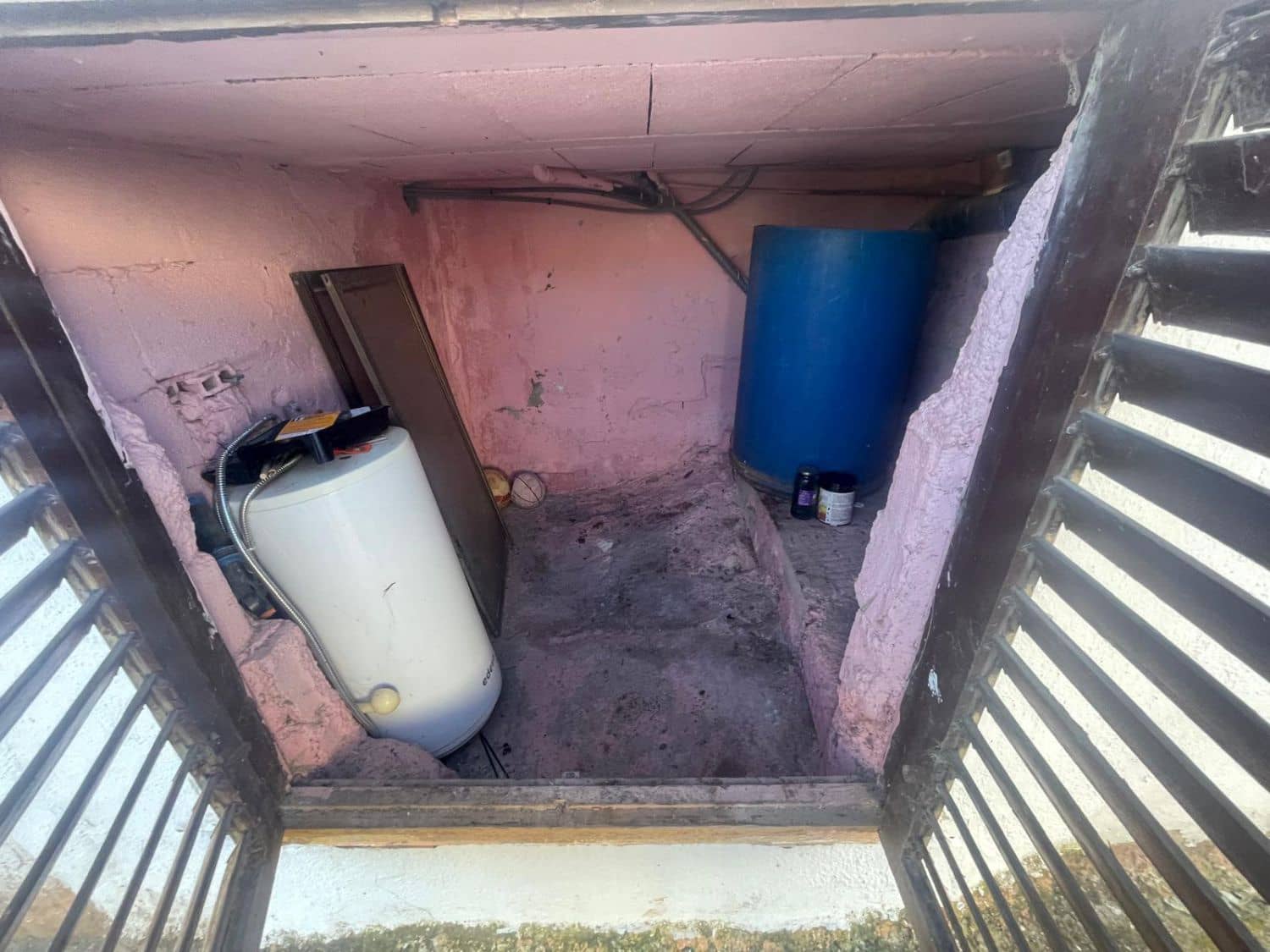 6 soveværelse Semi-Rækkehus til salg i La Vall d'Uixo - € 150.000 (Ref: 8729236)