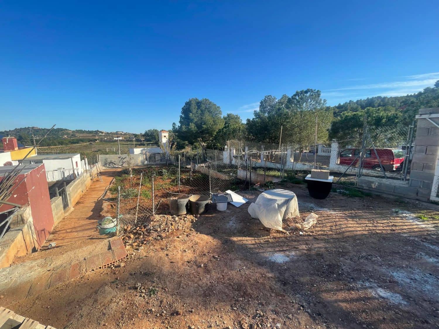 6 soveværelse Semi-Rækkehus til salg i La Vall d'Uixo - € 150.000 (Ref: 8729236)