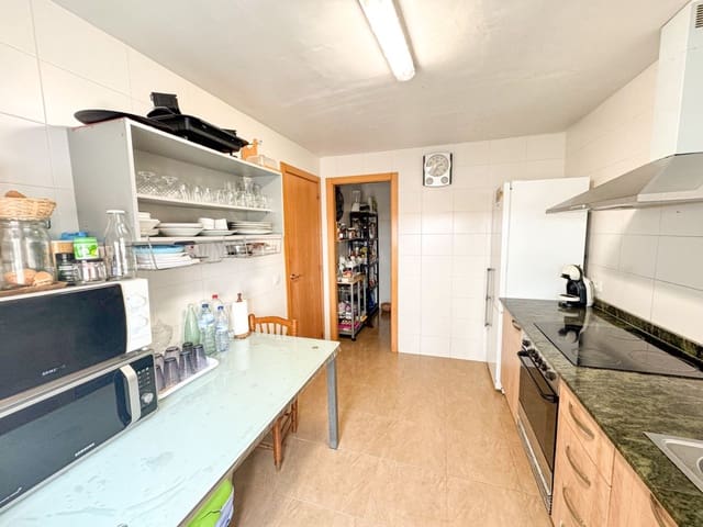 4 slaapkamer Flat te koop in Nules met garage - € 210.000 (Ref: 8922170)