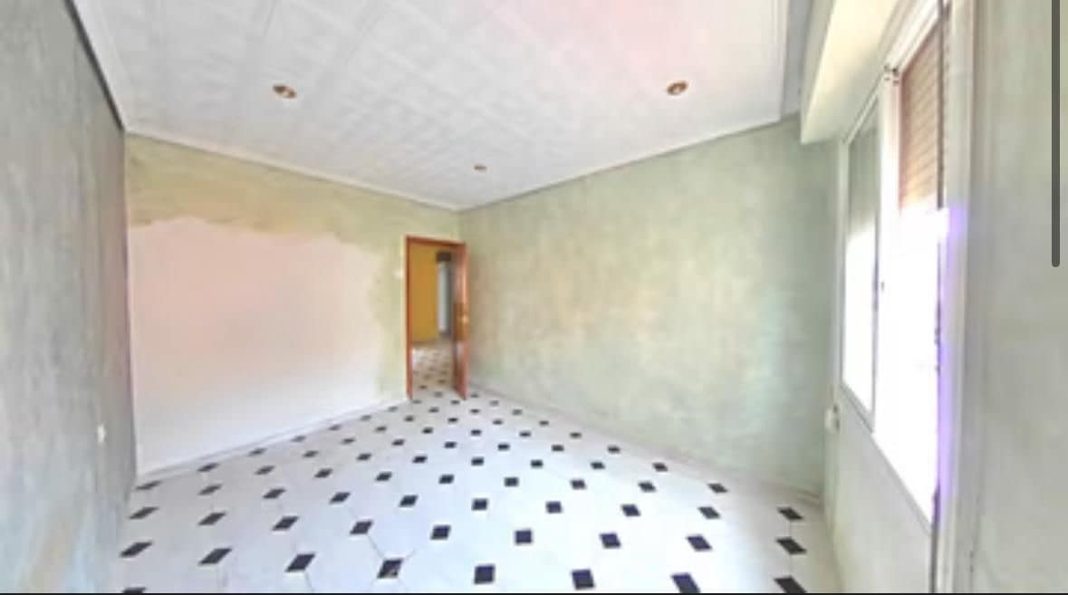 4 soveværelse Lejlighed til salg i Vila-real - € 84.500 (Ref: 8922173)