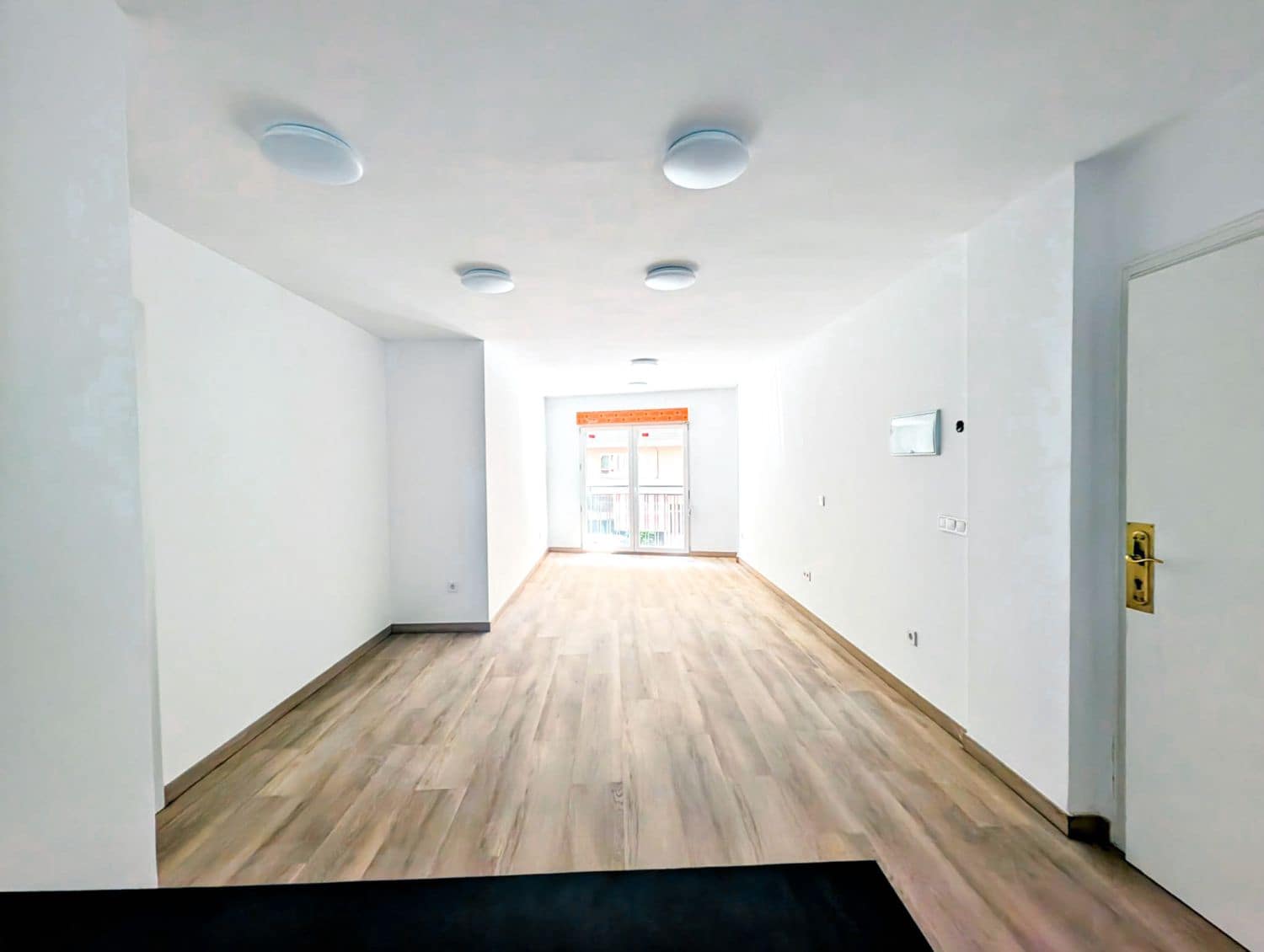 3 bedroom Flat for sale in Castello de la Plana with garage - € 197,000 (Ref: 8922192)