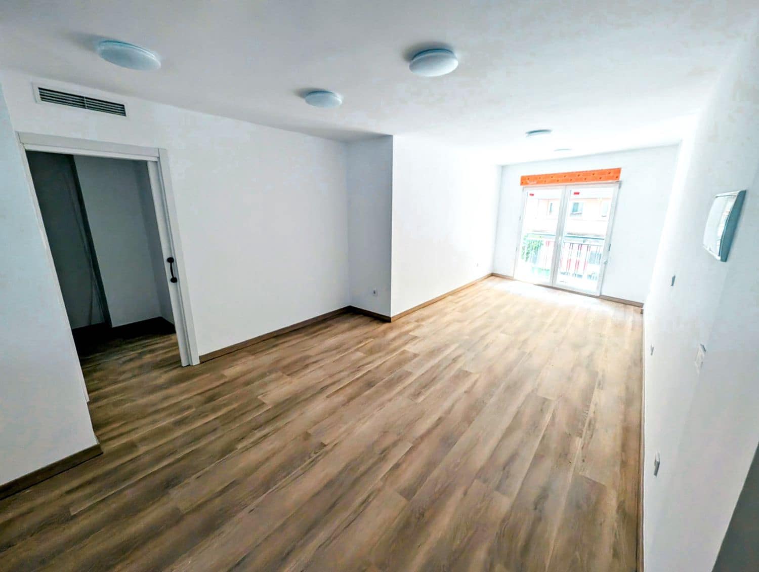 3 bedroom Flat for sale in Castello de la Plana with garage - € 197,000 (Ref: 8922192)