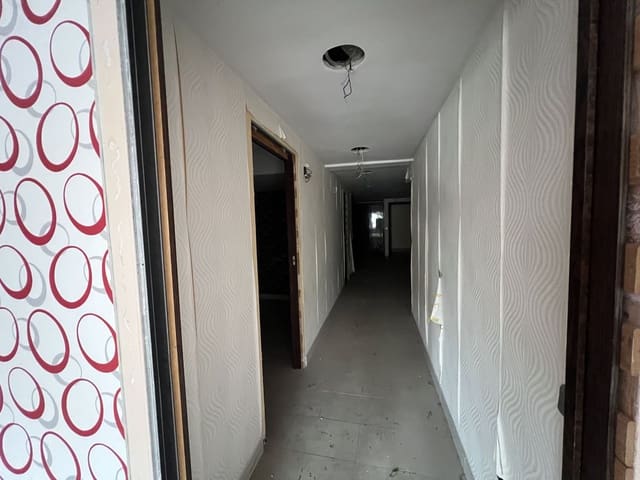 4 slaapkamer Kantoor te koop in Sur, Castelló de la Plana - € 71.000 (Ref: 8922195)