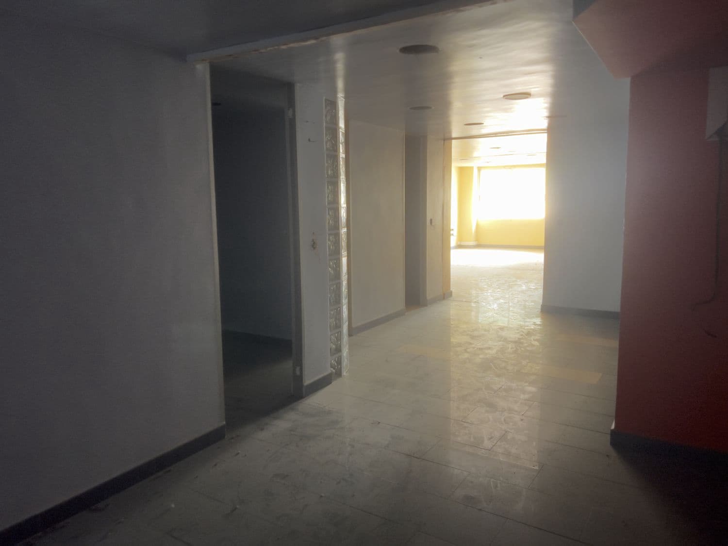 4 soveværelse Kontor til salg i Castello de la Plana - € 71.000 (Ref: 8922195)