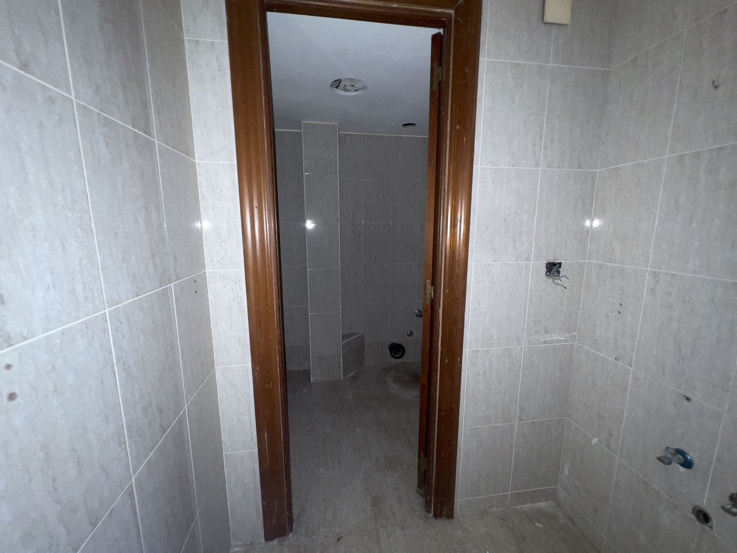 4 soveværelse Kontor til salg i Castello de la Plana - € 71.000 (Ref: 8922195)