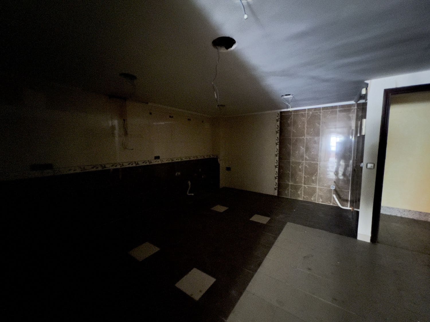 4 soveværelse Kontor til salg i Castello de la Plana - € 71.000 (Ref: 8922195)