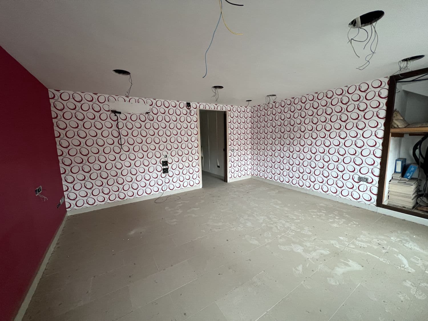 4 soveværelse Kontor til salg i Castello de la Plana - € 71.000 (Ref: 8922195)