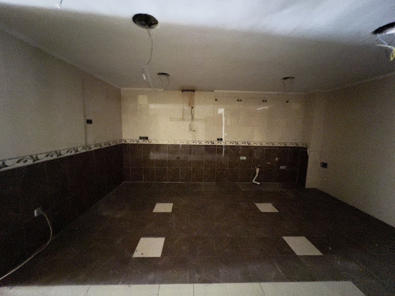 4 soveværelse Kontor til salg i Castello de la Plana - € 71.000 (Ref: 8922195)