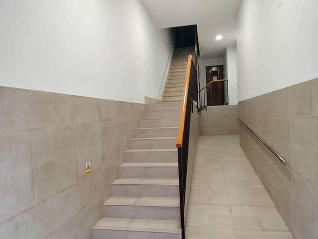 4 bedroom Flat for sale in L'Alcora - € 67,000 (Ref: 8922196)