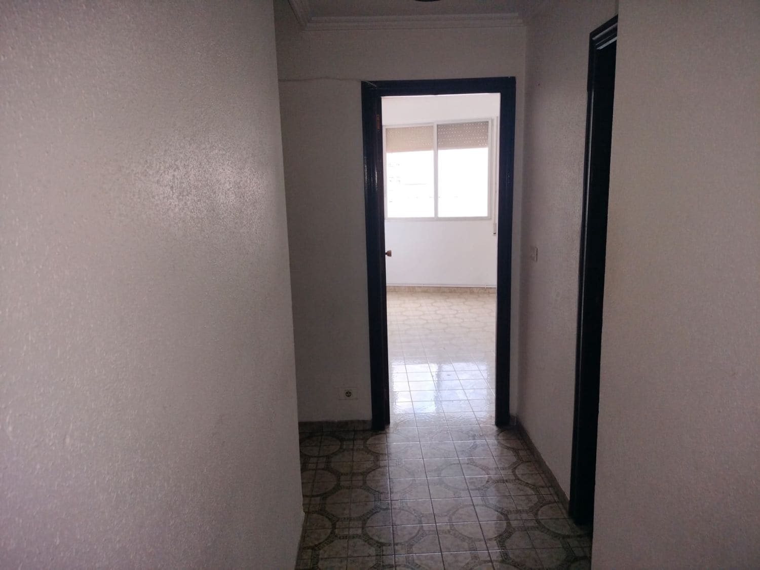 4 soveværelse Lejlighed til salg i L'Alcora - € 67.000 (Ref: 8922196)