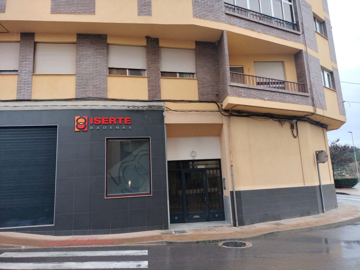 4 soveværelse Lejlighed til salg i L'Alcora - € 67.000 (Ref: 8922196)