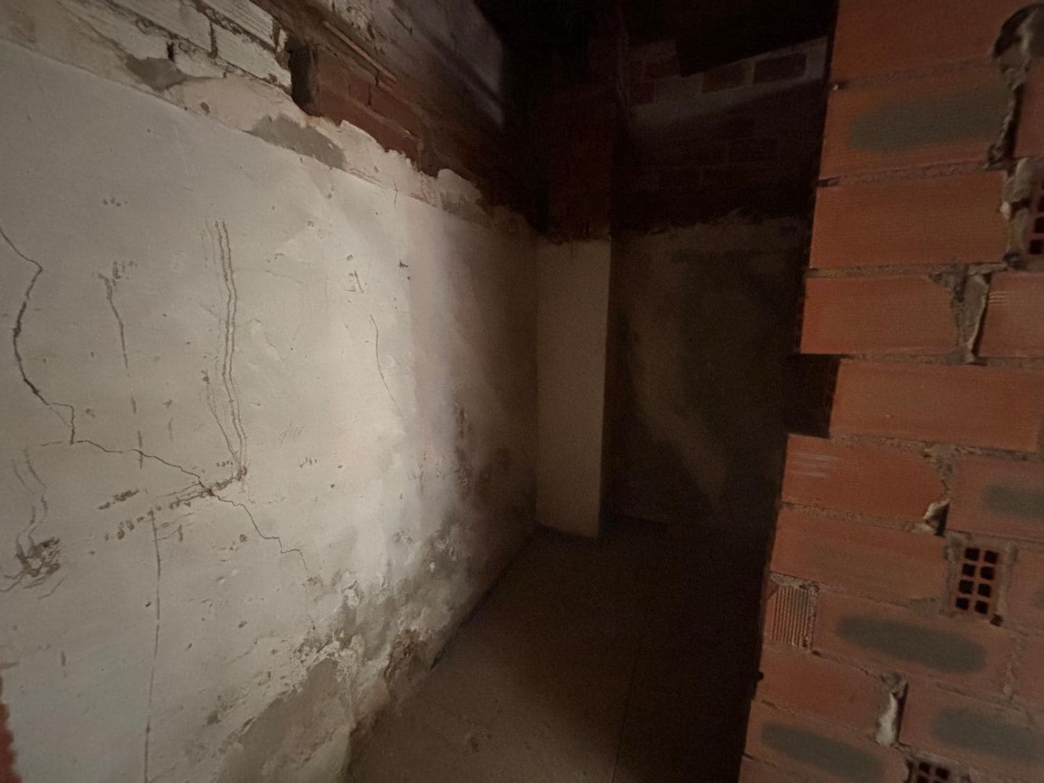 4 soveværelse Byhus til salg i La Vall d'Uixo - € 48.000 (Ref: 8922200)