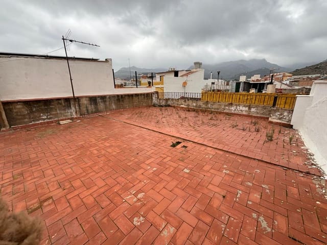 4 bedroom Townhouse for sale in La Vall d'Uixó - € 48,000 (Ref: 8922200)