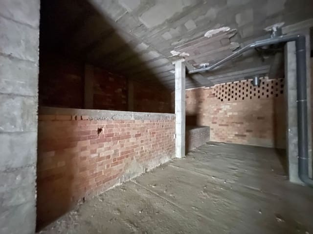 Kaupallinen myytävänä paikassa Almassora / Almazora - 89 000 € (Ref: 8922214)