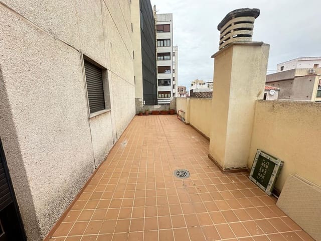4 soverom Leilighet til salgs i Castelló de la Plana med garasje - € 385 000 (Ref: 8922215)