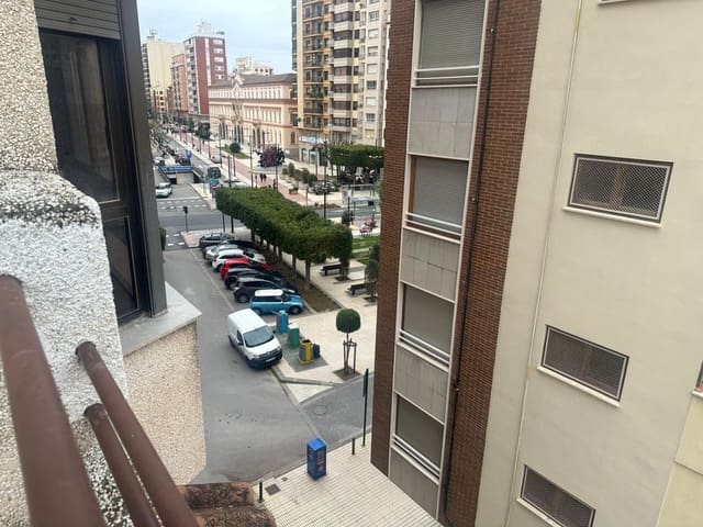 4 soverom Leilighet til salgs i Castelló de la Plana med garasje - € 385 000 (Ref: 8922215)